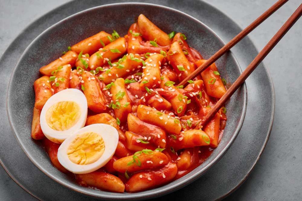 Tteokbokki: The Spicy Heart of Korean Street Food